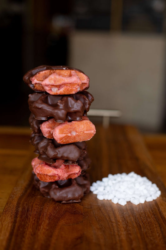 Bruges 6-Pack: Strawberry Milk Chocolate Liège Waffle