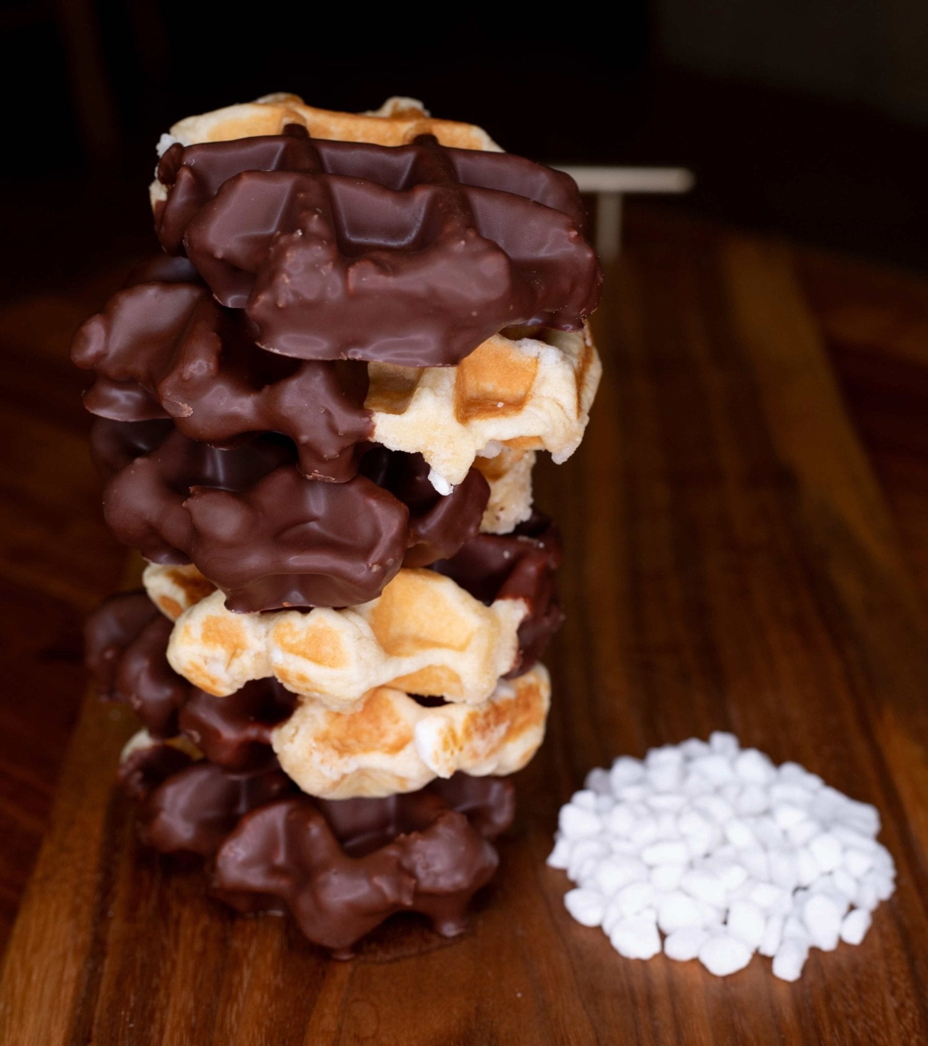 Bruges 6-Pack: Milk Chocolate Liège Waffle